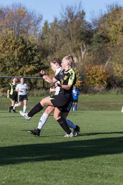 Bild 105 - Frauen TSV Vineta Audorg - SV Friesia 03 Riesum Lindholm : Ergebnis: 2:4